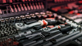 Čo nesmie chýbať v garáži správneho milovníka áut?